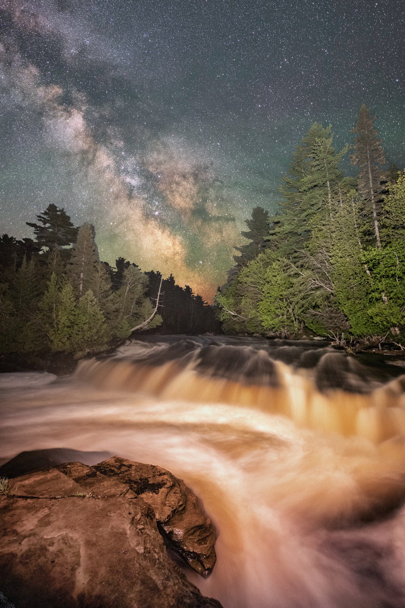 Tahquamenon Lower Falls 2022